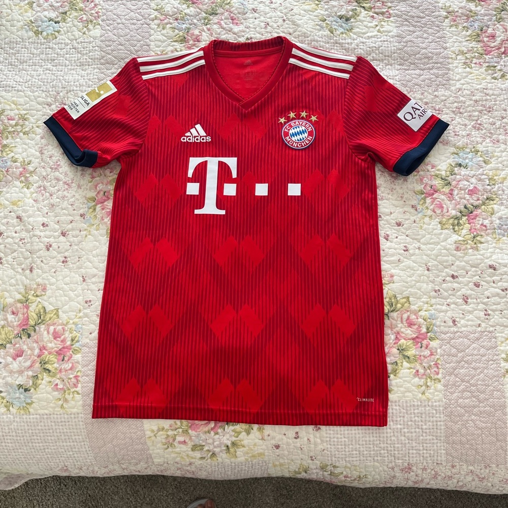 Adidas Men’s FC Bayern Munchen Soccer Jersey